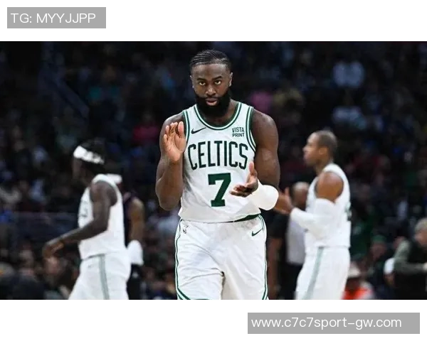 杰伦布朗直言AI泛滥发际线粉蹭对手引发热议 杰伦布朗直言AI泛滥发际线粉蹭对手引发热议