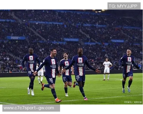 贝尔纳特称梅西为历史最佳三巨头梅西内马尔姆巴佩能左右比赛胜负