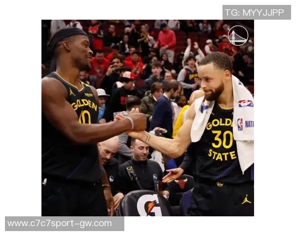 勇士与雄鹿首发阵容对决库里巴特勒携手冲击胜利 勇士与雄鹿首发阵容对决库里巴特勒携手冲击胜利